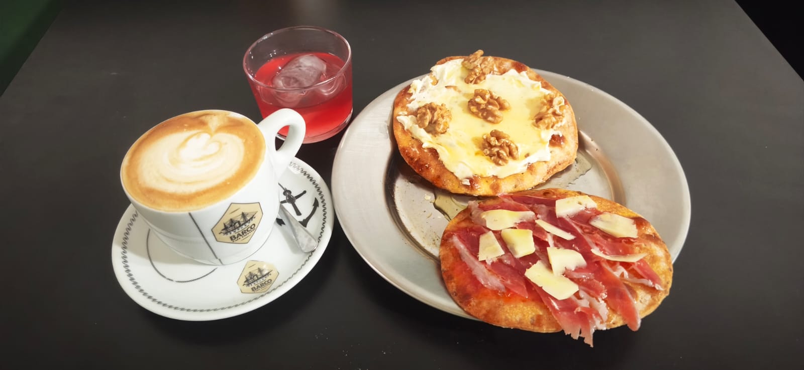 Tortas La dulce y la salá de Jara Helados y Café